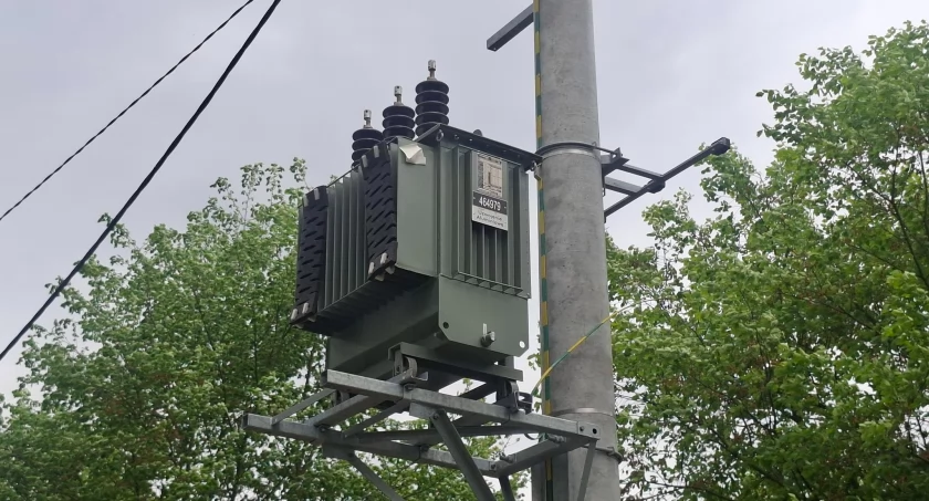 W miejscowości Koszajec zakończyły się prace związane z poprawą oświetleniowej infrastruktury technicznej