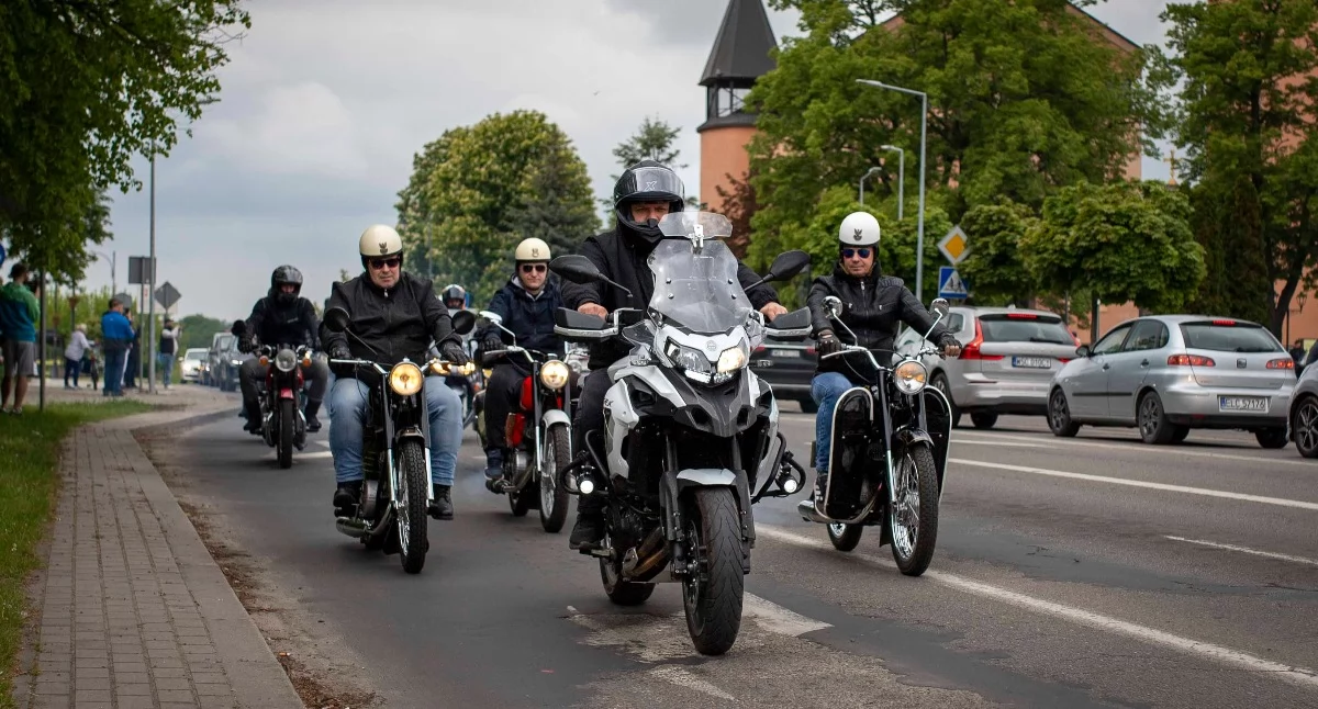 Motocykliści rozpoczęli sezon na placu Kościuszki w Sochaczewie