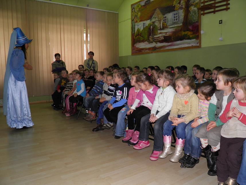 Teatralne Mikołajki 2010 w Młodzieszynie