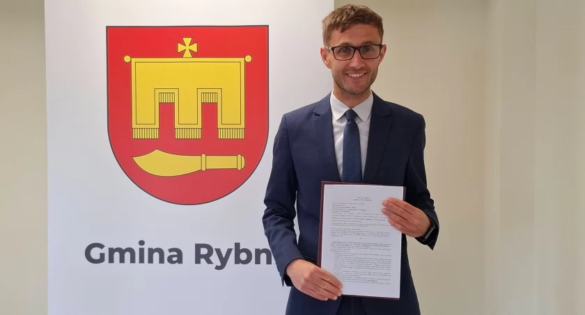 Gmina Rybno podpisała umowę na usuwanie azbestu
