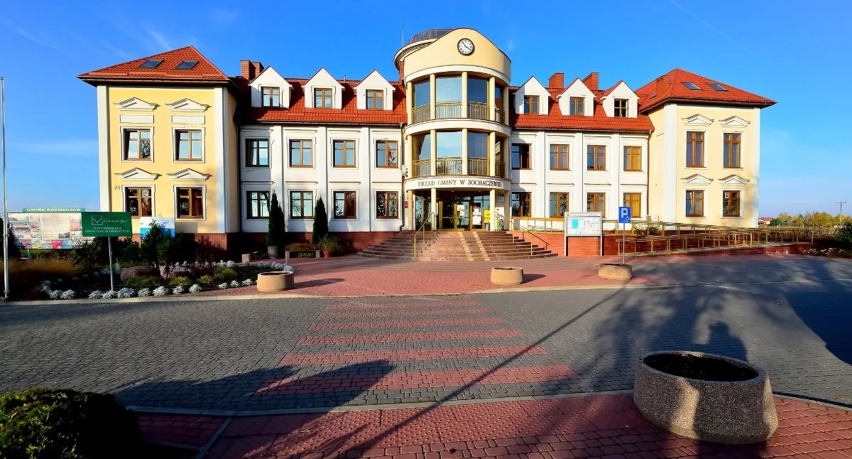 Krwiobus pod Urzędem Gminy Sochaczew