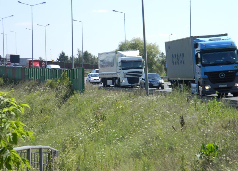 Dodatkowe ekrany na obwodnicy muszą być