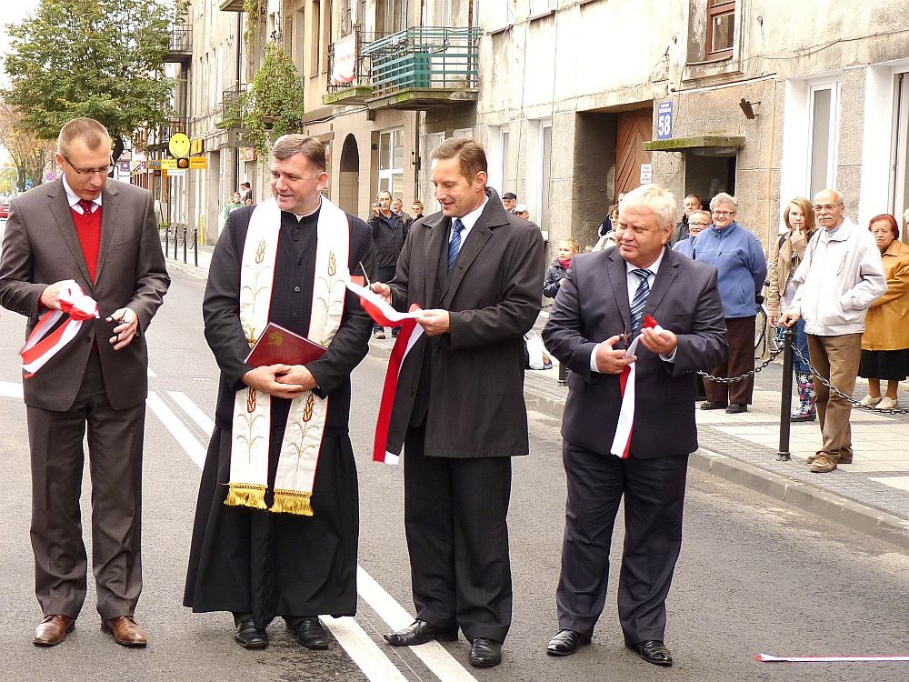 Ulica Warszawska uroczyście otwarta