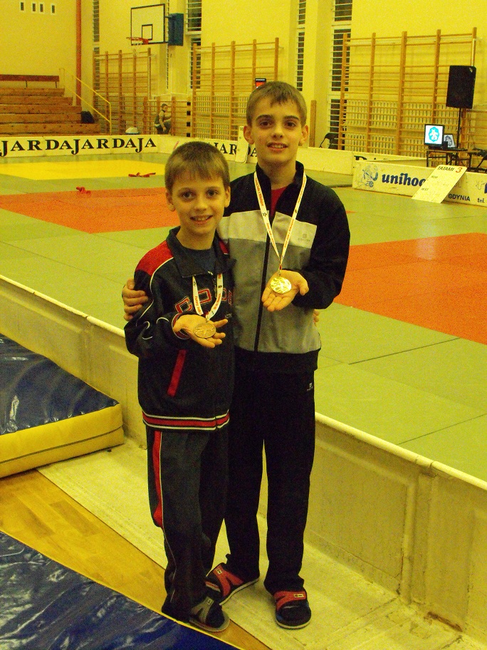 SZYMON I KUBA Z MEDALAMI DLA ORKANA