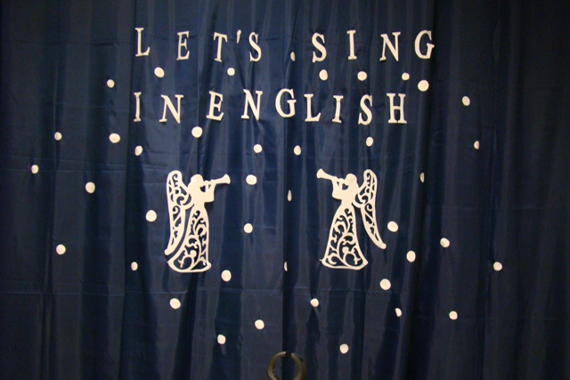 LET’S SING IN ENGLISH