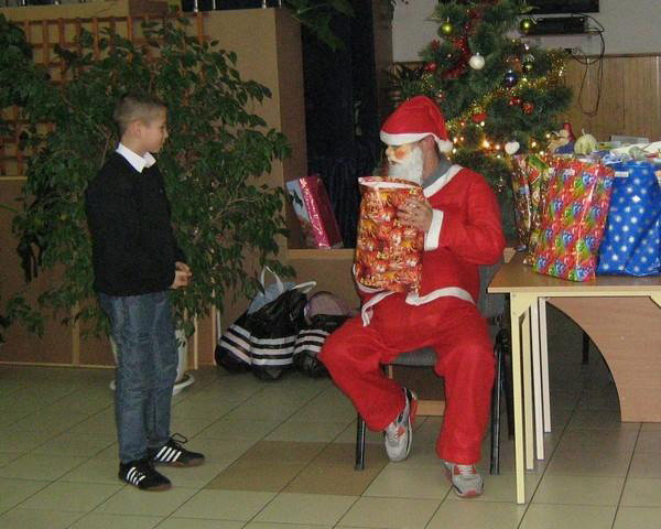 Mikołajki dla dzieci ze świetlicy PTZN