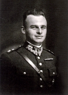 Rotmistrz Pilecki – ochotnik do Auschwitz