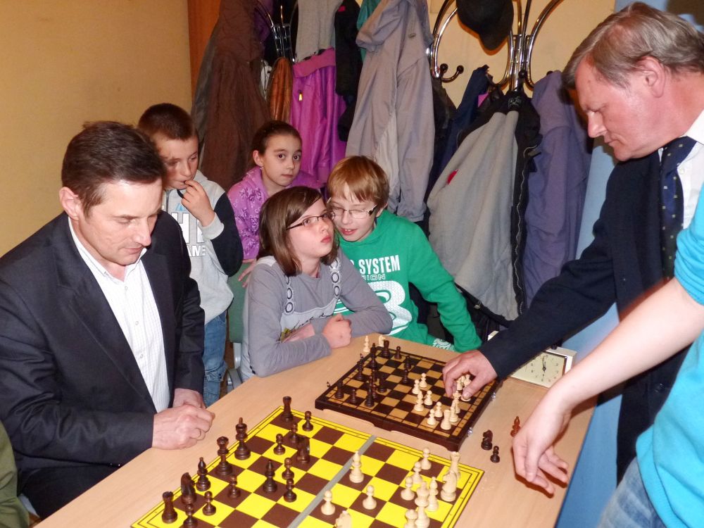 Burmistrz w symultanie