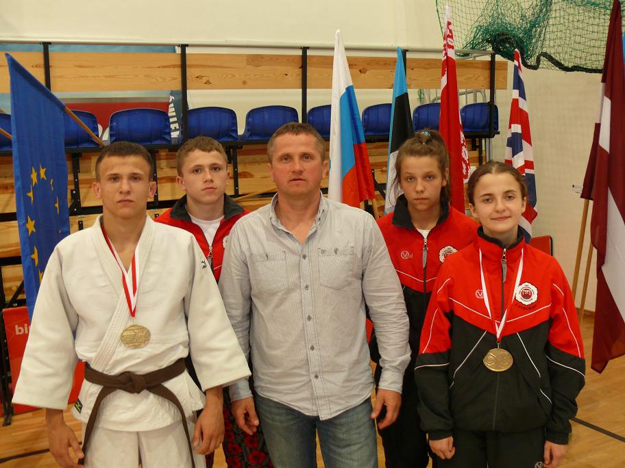 Konrad Feliga i Natalia Stobiecka zdobywcami złotych medali na Pucharze Polski w Łodzi 27.05.2012