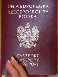 Dziecko z własnym dokumentem podróży