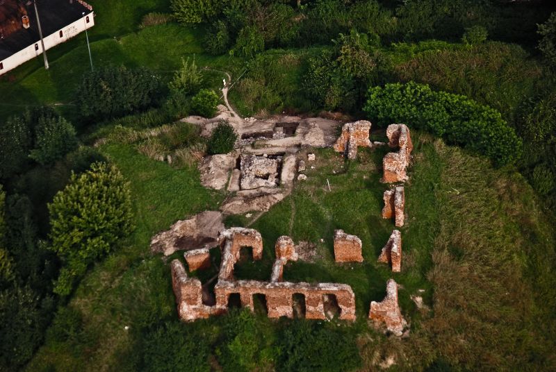 Badania archeologiczne na Wzgórzu Zamkowym w Sochaczewie - sezon 2012