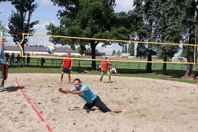 Boryszew i Warzywa najlepsi w Turnieju Siatkówki Plażowej 