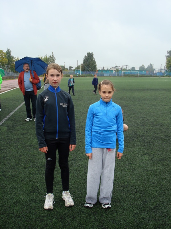Czwartki Lekkoatletyczne - bieg pierwszy w deszczowej aurze