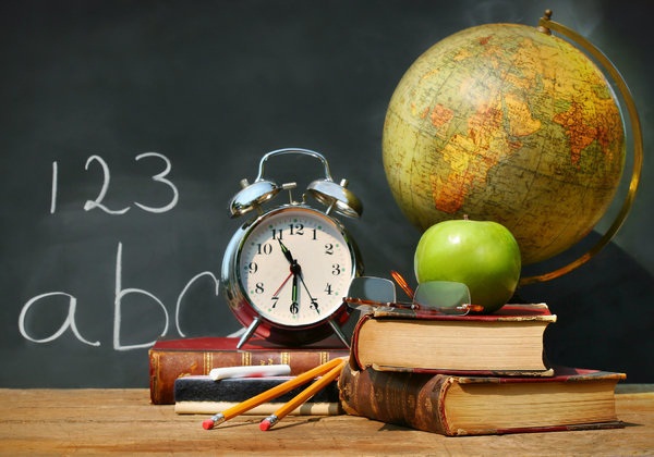 Podziękowania i życzenia dla nauczycieli z okazji Dnia Edukacji Narodowej