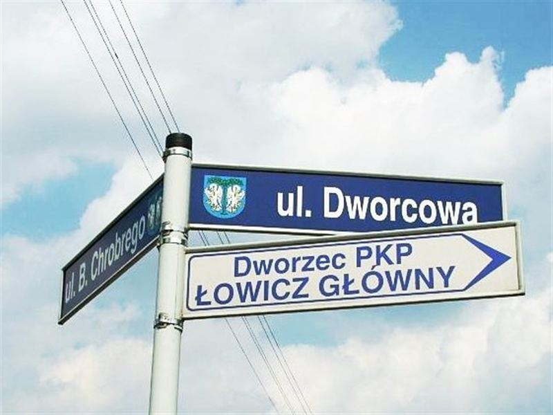 Władze Łowicza walczą o likwidowane kursy
