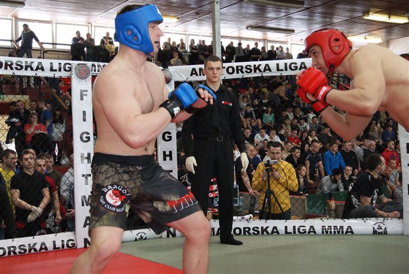 Gdzie drwa rąbią