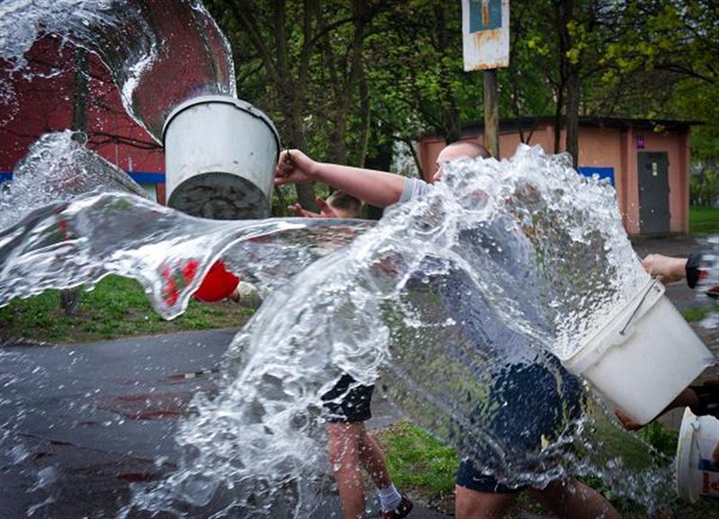 500 zł mandatu za oblewanie
