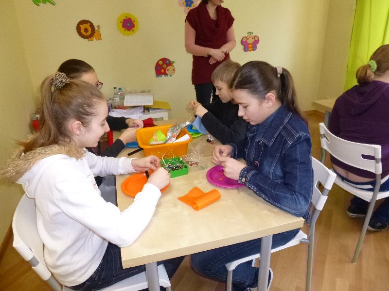 Kolorowa nauka z Juniorem Odkrywcą