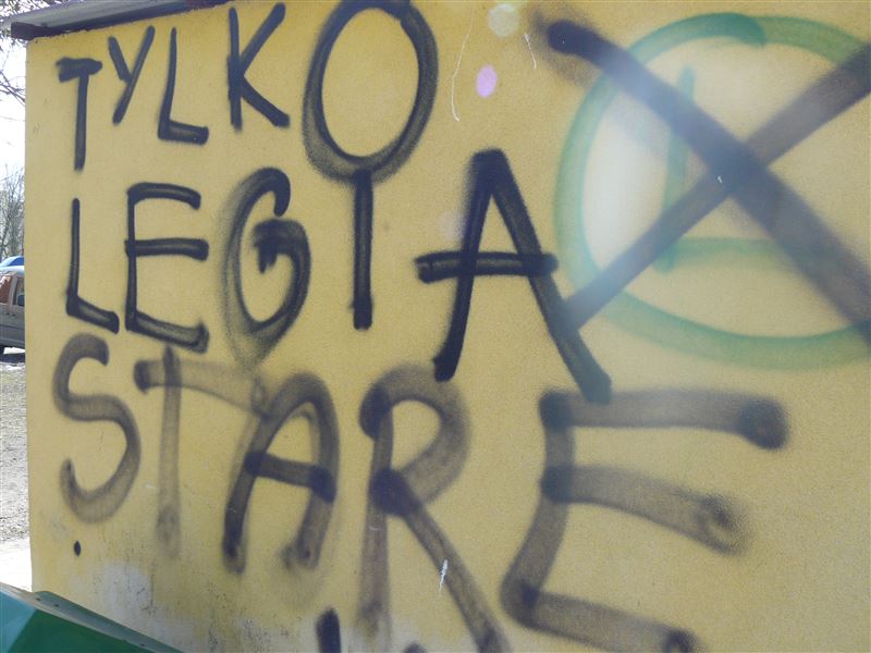 Osiedla toną w bazgrołach