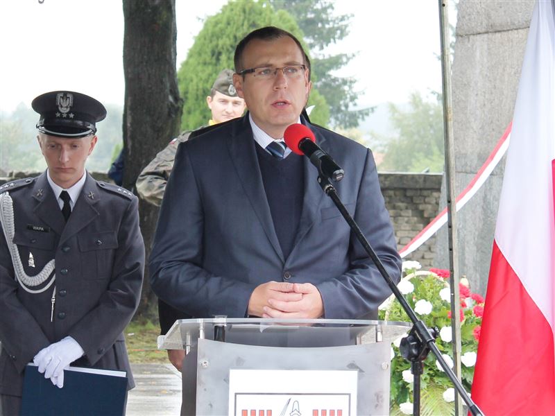Poseł M.Małecki: Nie było żadnej bratniej pomocy, była okupacja...