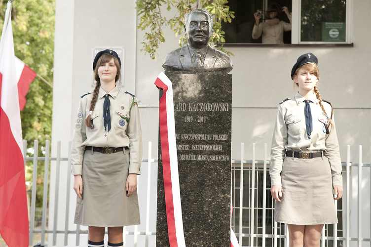 XII DNI CHORĄGWI MAZOWIECKIEJ oraz ODSŁONIĘCIE POMNIKA PREZYDENTA RYSZARDA KACZOROWSKIEGO