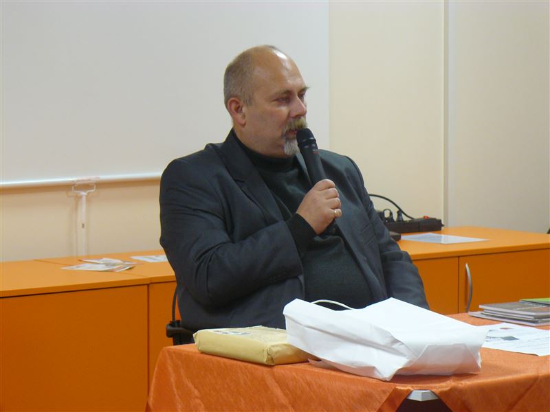 Poeci spotkali się w kramnicach