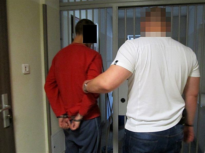 Zatrzymał włamywaczy po służbie