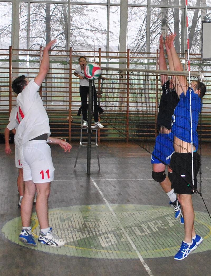 Amatorska Liga Piłki Siatkowej po IV kolejce