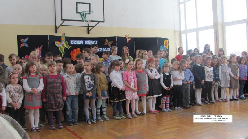 Dzień Babci i Dziadka w SP w Młodzieszynie