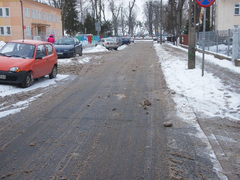 Akcja odśnieżania w mieście