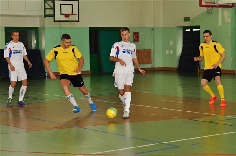 Ostatnia kolejka i Faza Play - Off czyli weekendowe rozgrywki Sochaczewskiej Ligi Futsalu