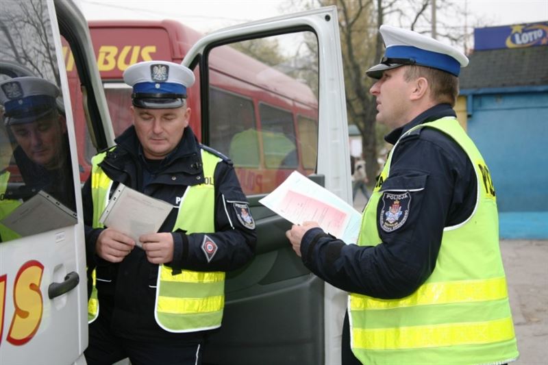 Ferie coraz bliżej. Policja sprawdzi autokary
