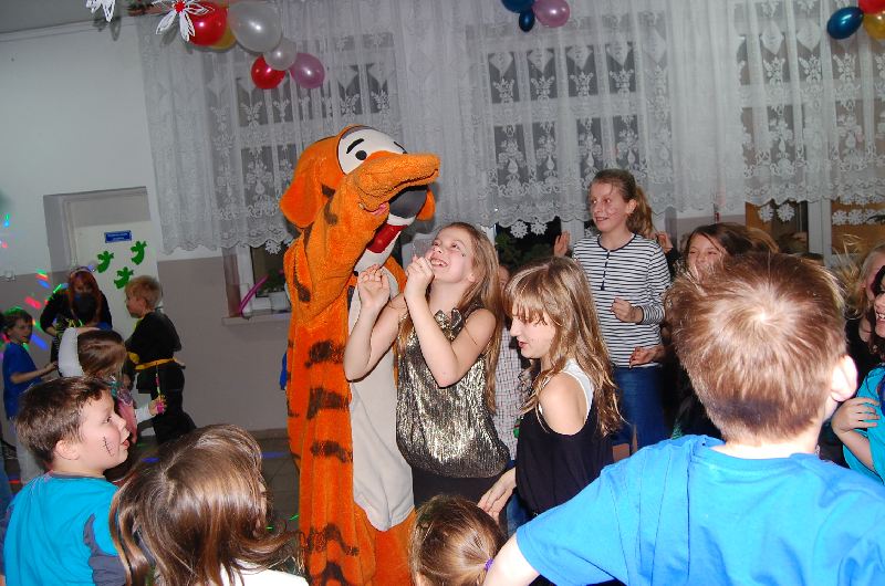 Na zabawie choinkowej