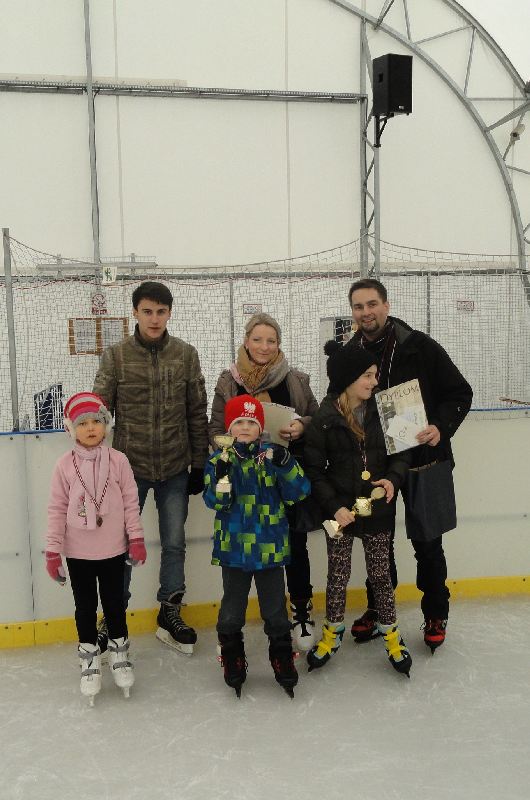 4 x M na Familijnej Olimpiadzie na lodzie