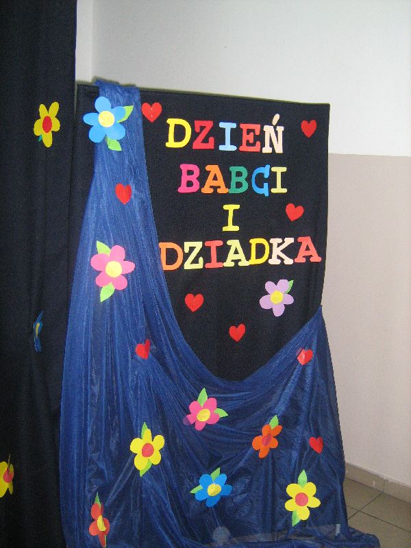Dzień Babci i Dziadka w wykonaniu uczniów klas 