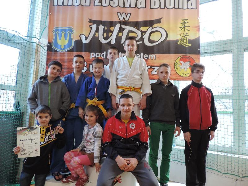 13 medali dla zawodników 