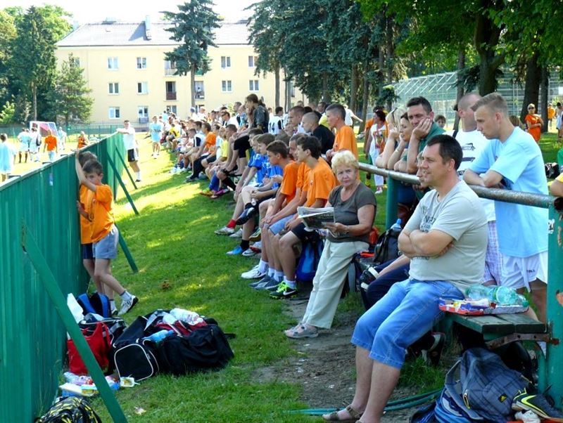 400 tysięcy na remont stadionu w Chodakowie