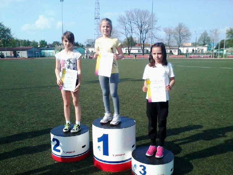 7 razy podium - Łowickie Czwartki Lekkoatletyczne