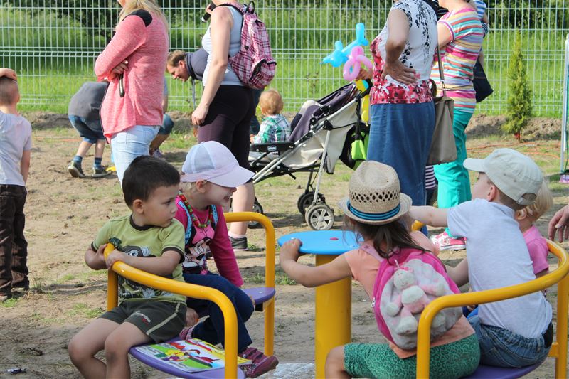 Plac zabaw przy Fabrycznej - otwarty!