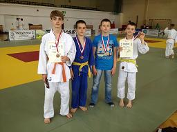 Medalowy start zawodników 