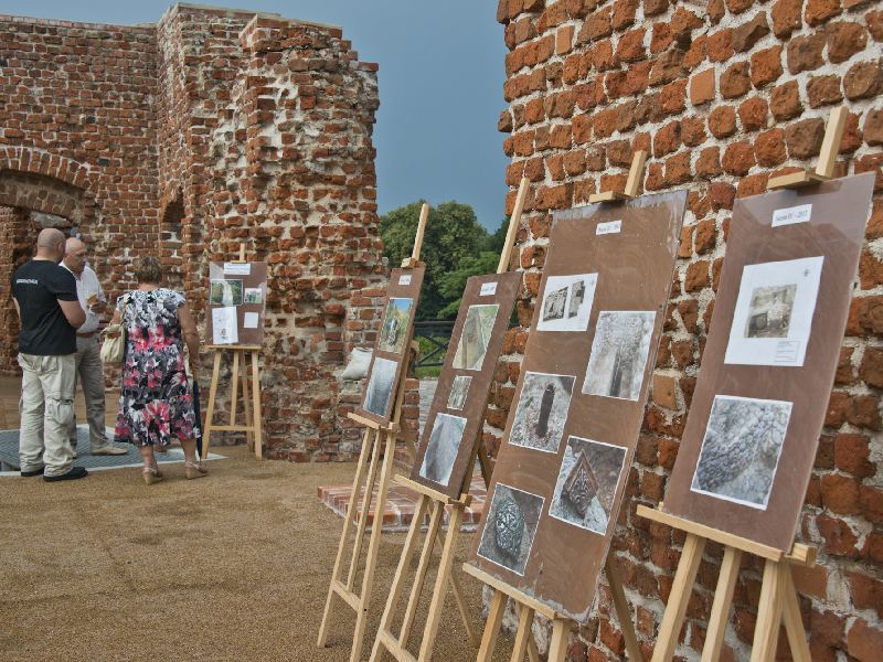Letnie Gawędy Historyczne – Przewodnik na Zamku