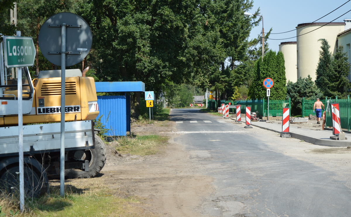 Chodnik w Plecewicach wykonany, czas na II etap - w Lasocinie