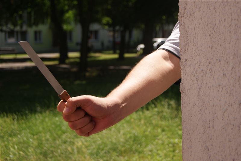 Z nożem po dwie gałki lodów