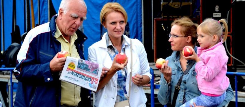 Sochaczew pobił rekord Polski w jedzeniu jabłek