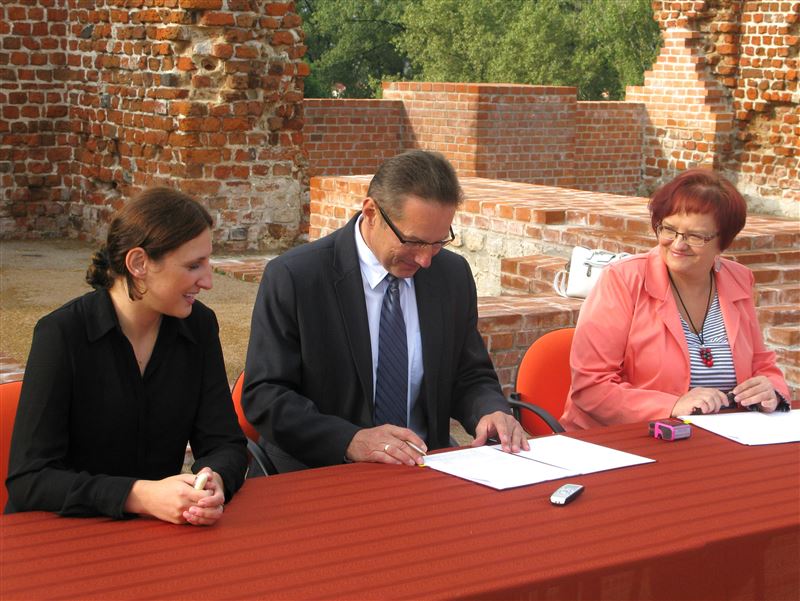 Plaża, przystań, pomost, nowa scena...