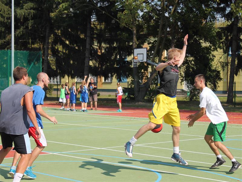 19 drużyn na BASKET CUP 2014