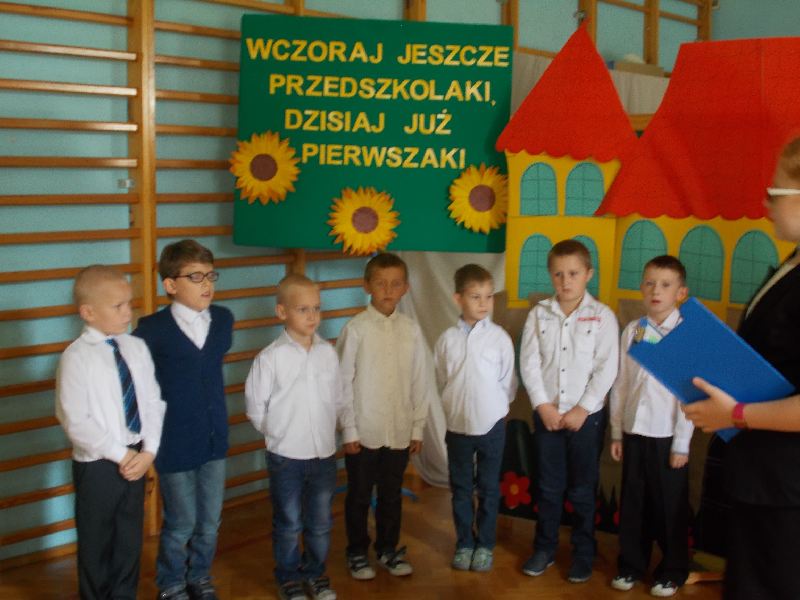 „Wczoraj jeszcze przedszkolaki, dzisiaj już pierwszaki”