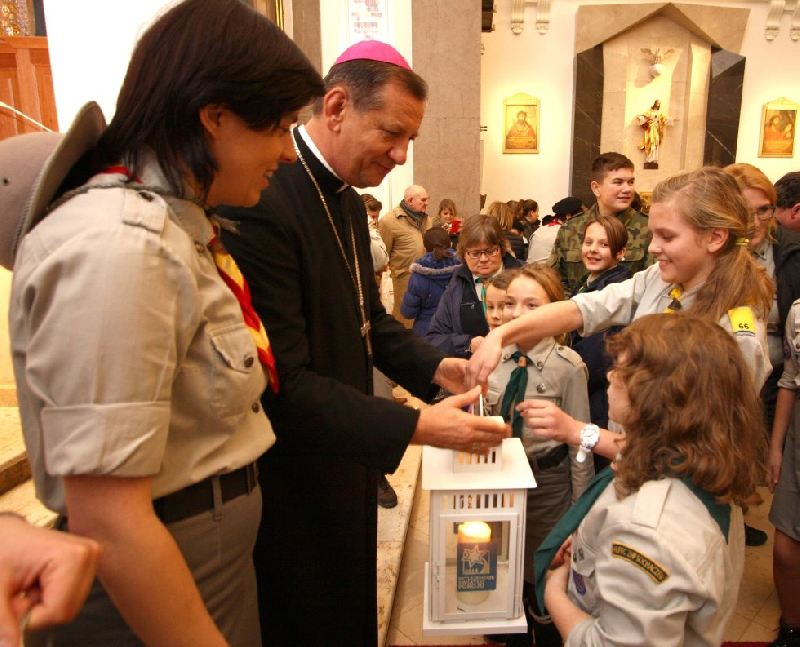 Betlejemskie Światło Pokoju dotarło do Sochaczewa