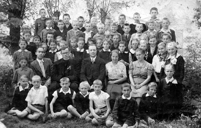 Szkoła Podstawowa w Paprotni wciąż młoda duchem