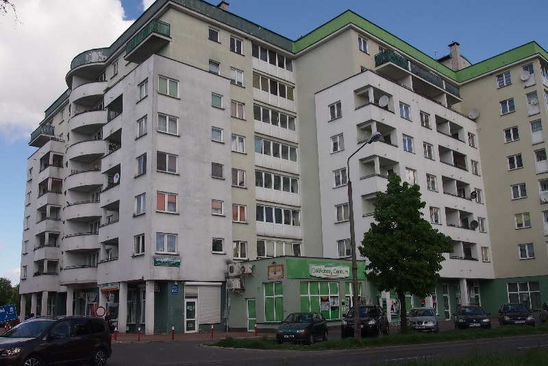 Mieszkania na Piłsudskiego w Sochaczewie – urząd stawia najemców pod ścianą!